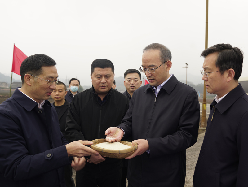 黄强在眉山(shān)市调研时强调
牢记习近平总书记殷殷嘱托
加快建设新(xīn)时代更高水平的“天府粮仓”「相关图片」